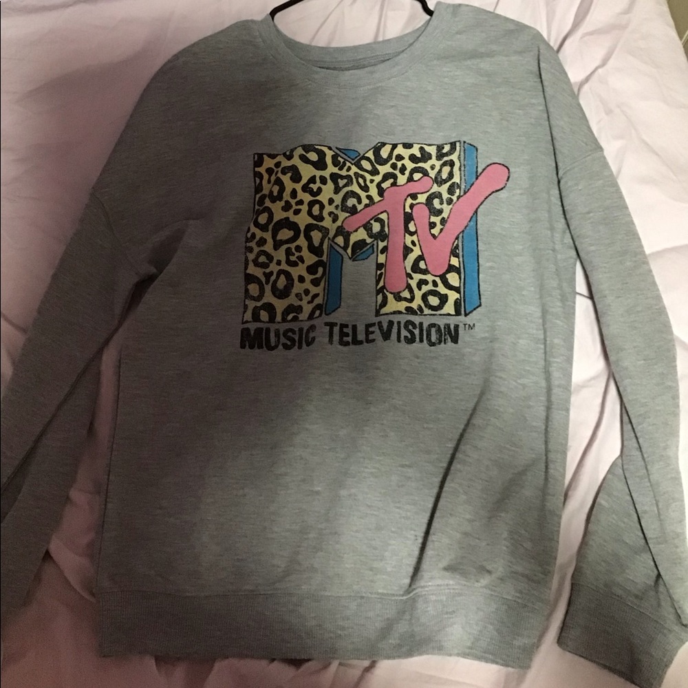Gray mtv sweater